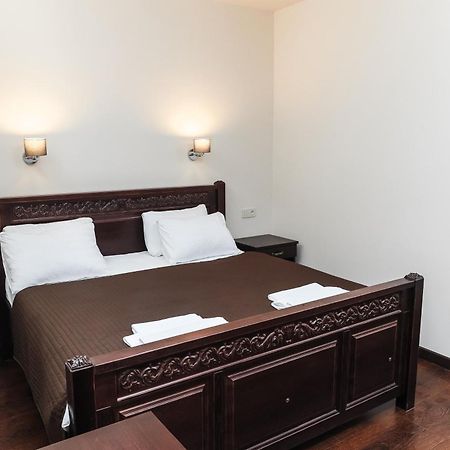 Dvin Hotel Pavlodar Dış mekan fotoğraf