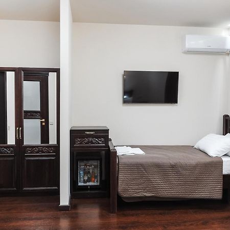 Dvin Hotel Pavlodar Dış mekan fotoğraf