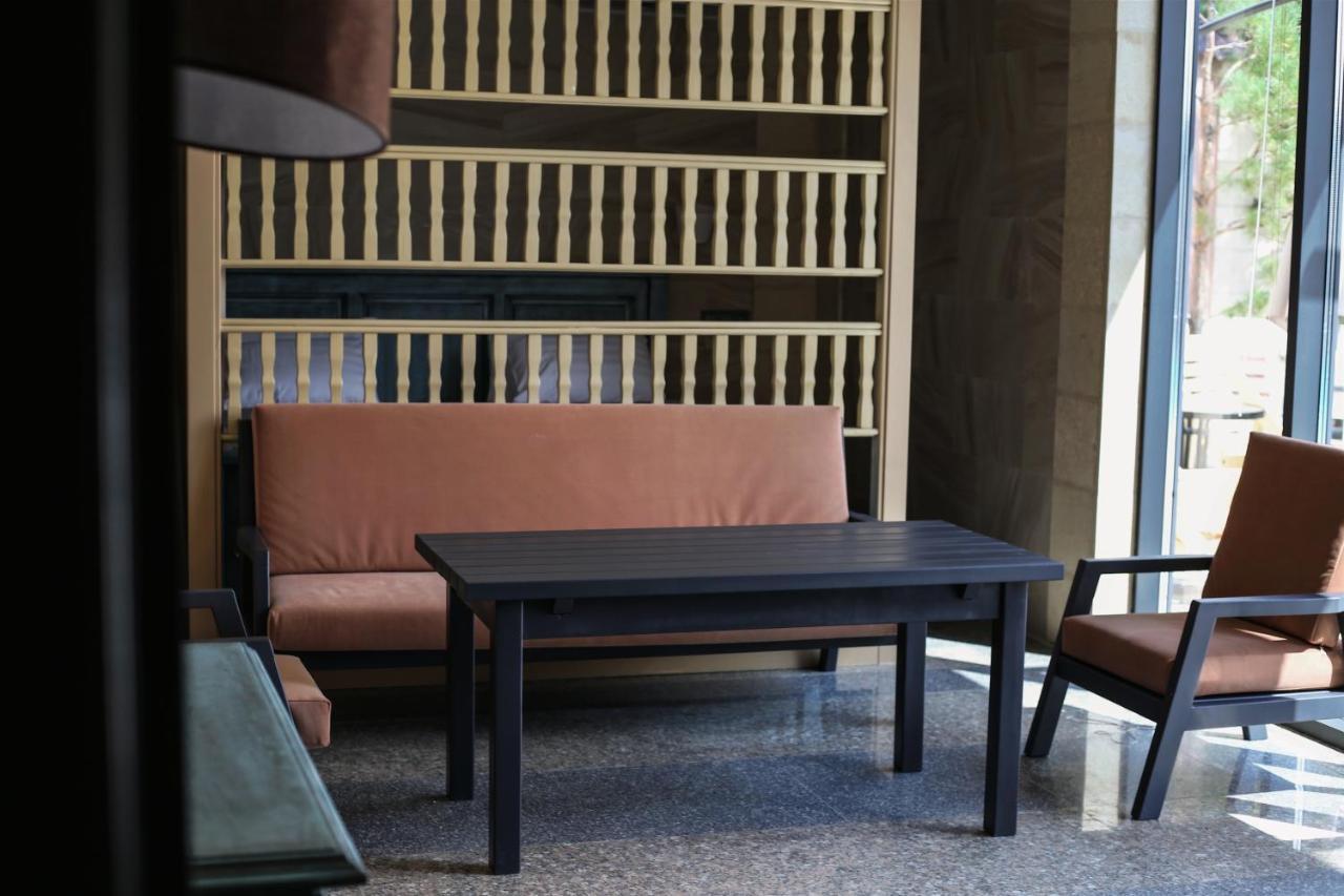 Dvin Hotel Pavlodar Dış mekan fotoğraf