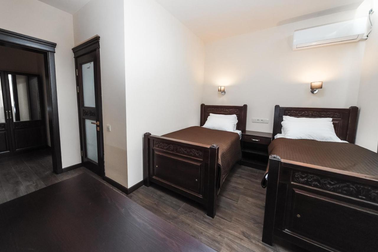 Dvin Hotel Pavlodar Dış mekan fotoğraf