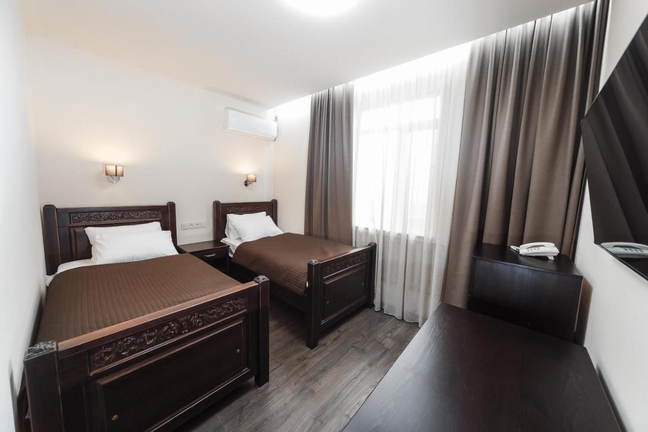 Dvin Hotel Pavlodar Dış mekan fotoğraf