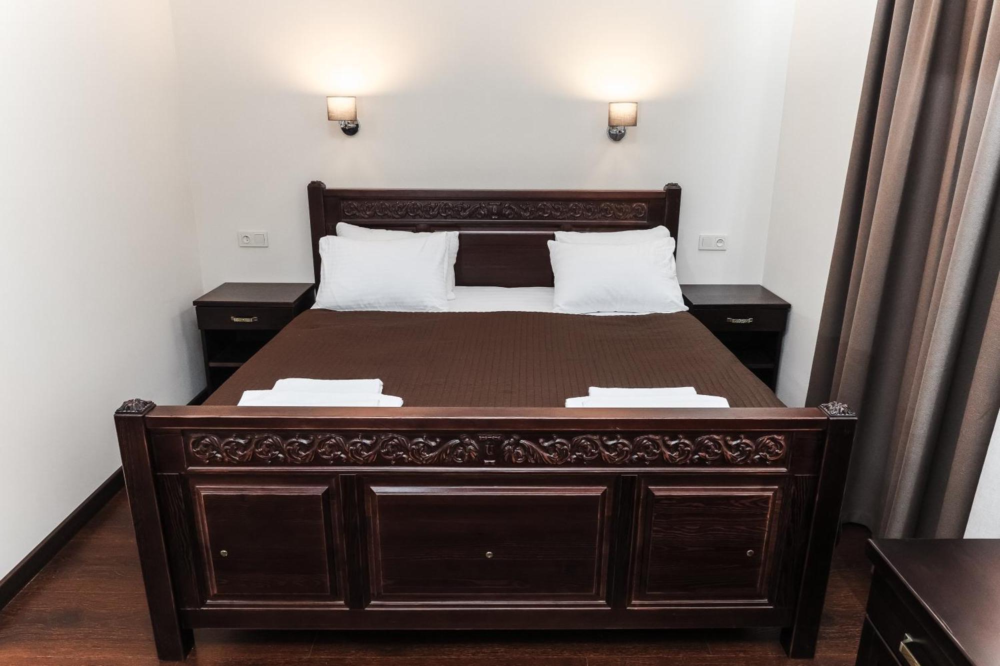 Dvin Hotel Pavlodar Dış mekan fotoğraf