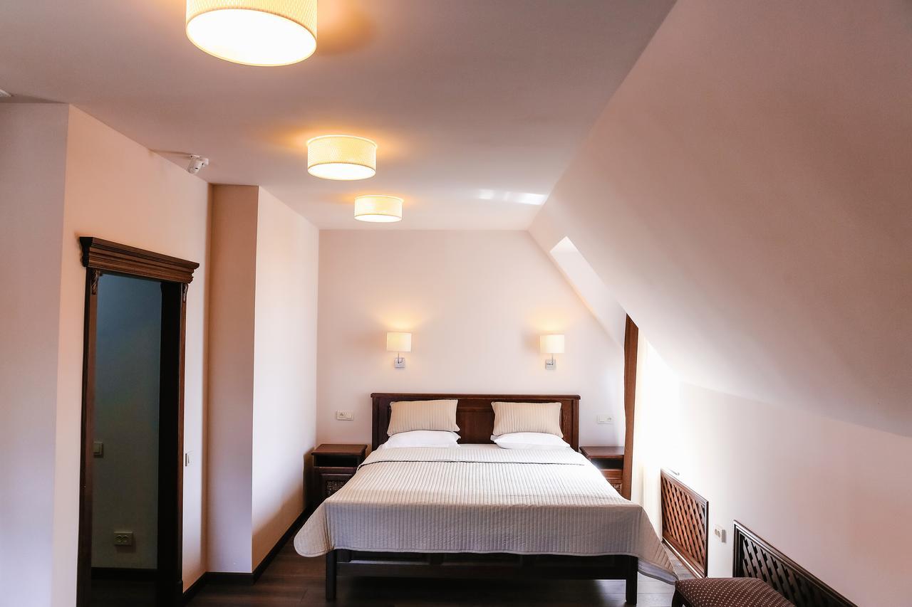 Dvin Hotel Pavlodar Dış mekan fotoğraf