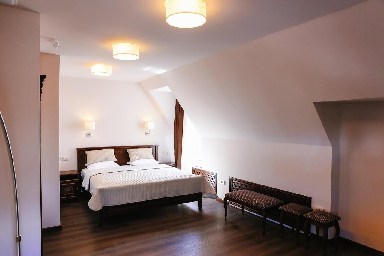 Dvin Hotel Pavlodar Dış mekan fotoğraf