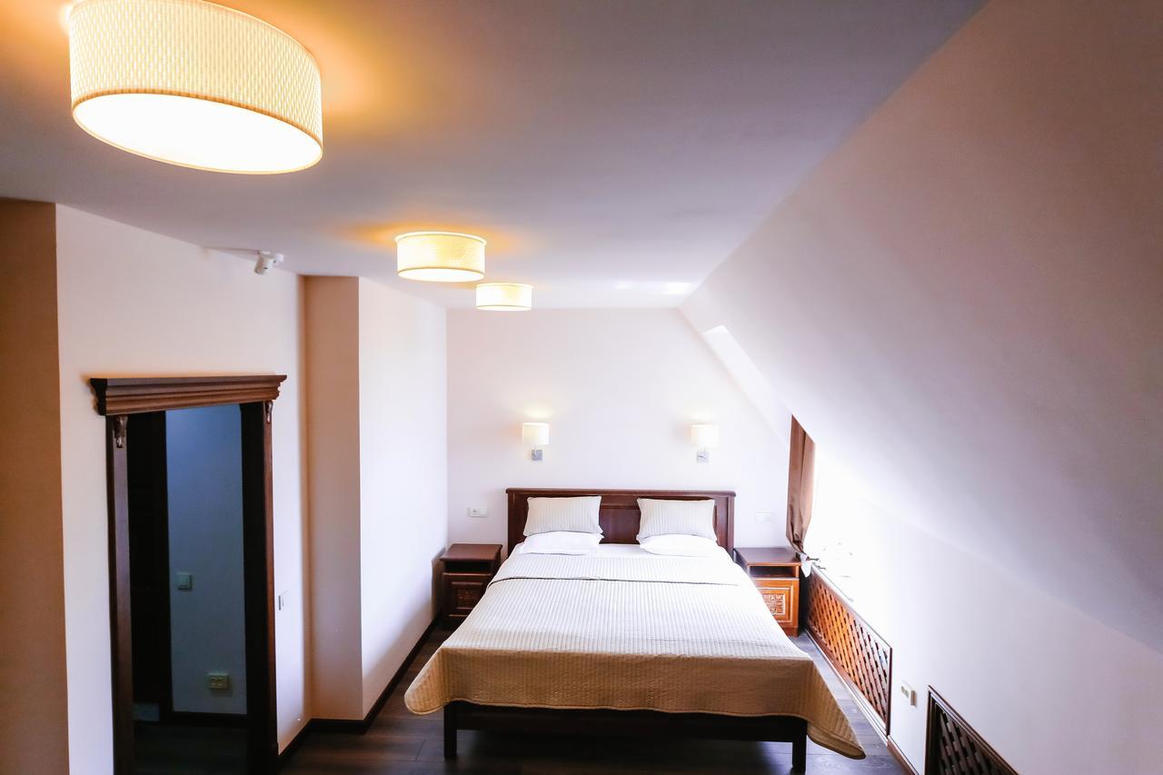 Dvin Hotel Pavlodar Dış mekan fotoğraf
